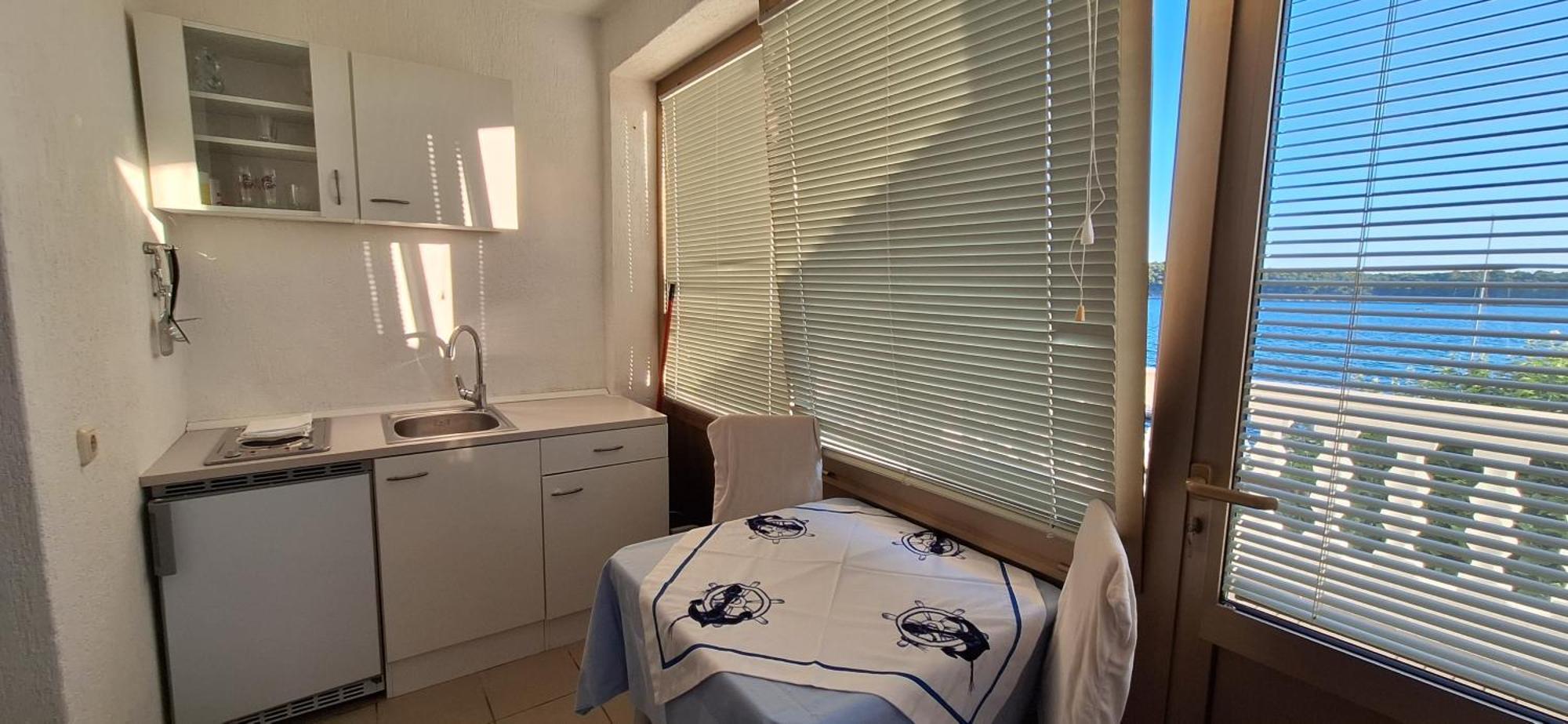 Apartments And Rooms Vinko Barbat na Rabu 외부 사진
